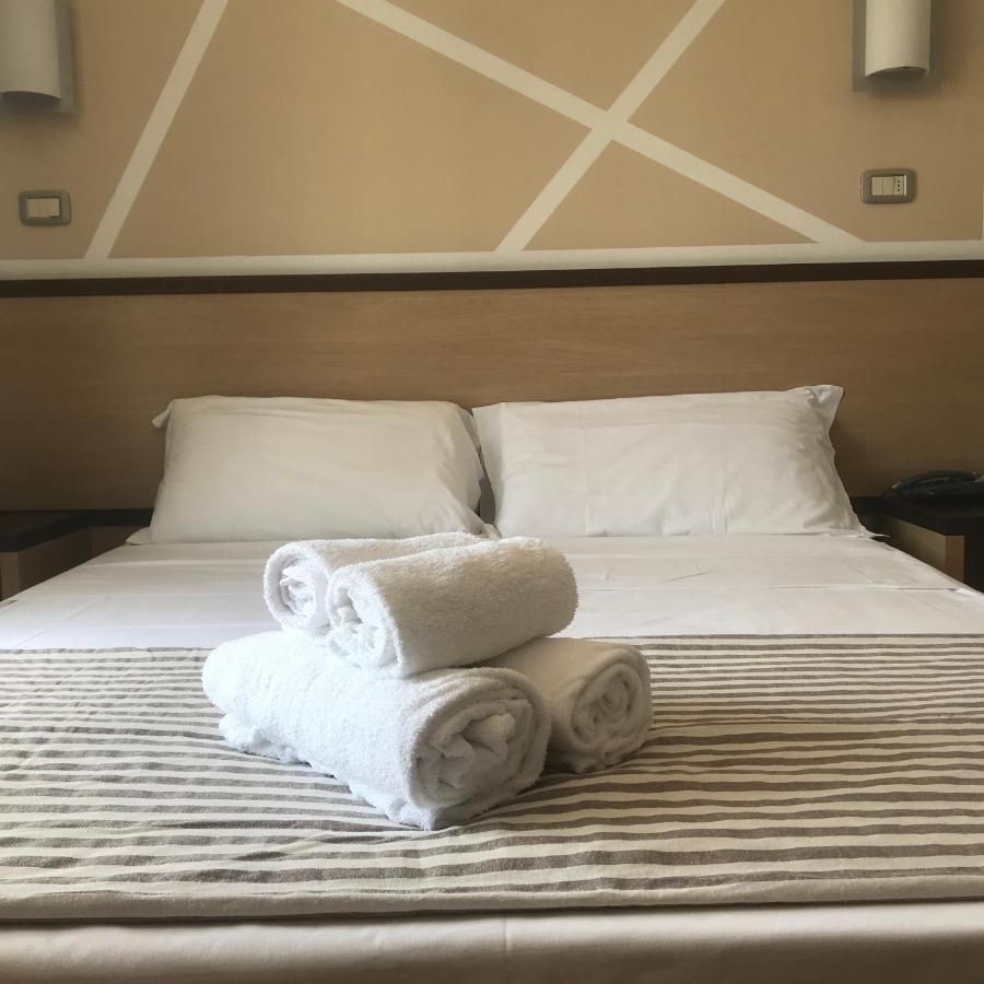 Hotel Royal San Benedetto del Tronto Exterior foto