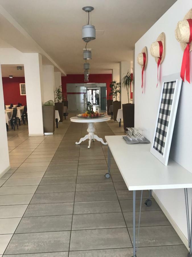 Hotel Royal San Benedetto del Tronto Exterior foto