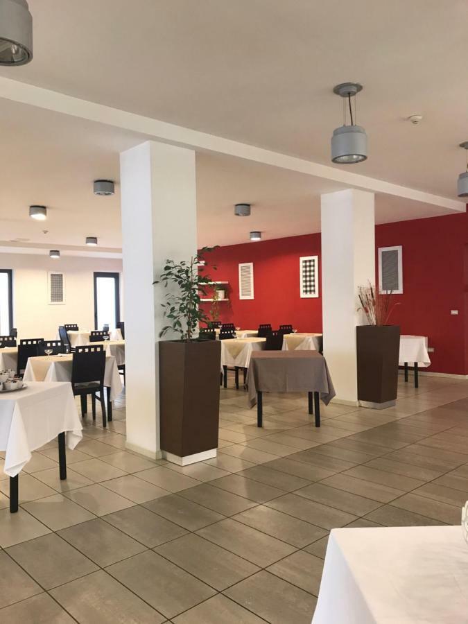 Hotel Royal San Benedetto del Tronto Exterior foto